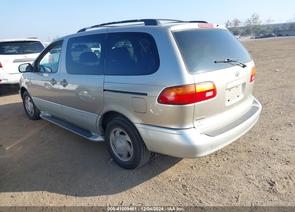2000 TOYOTA SIENNA XLE VIN: 4T3ZF13C3YU240989