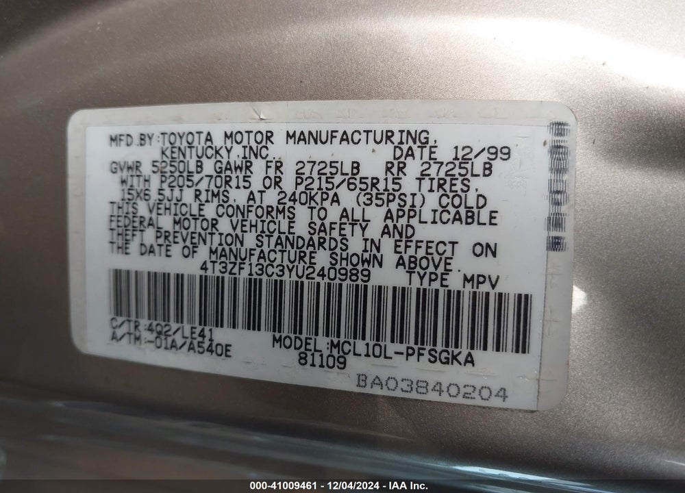2000 TOYOTA SIENNA XLE VIN: 4T3ZF13C3YU240989