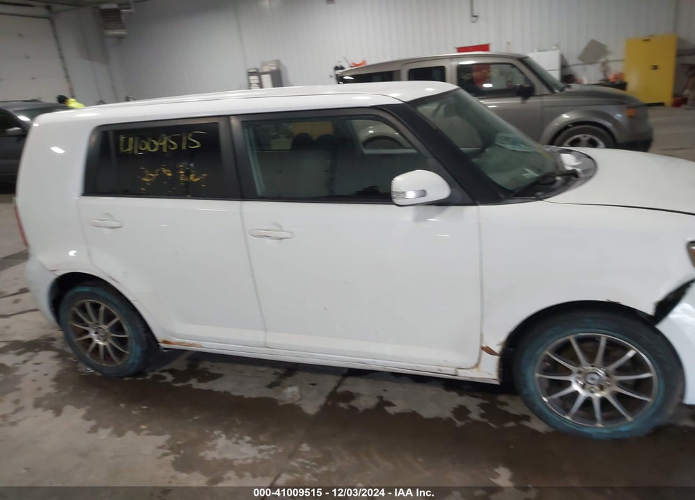 2008 SCION XB VIN: JTLKE50E181024093