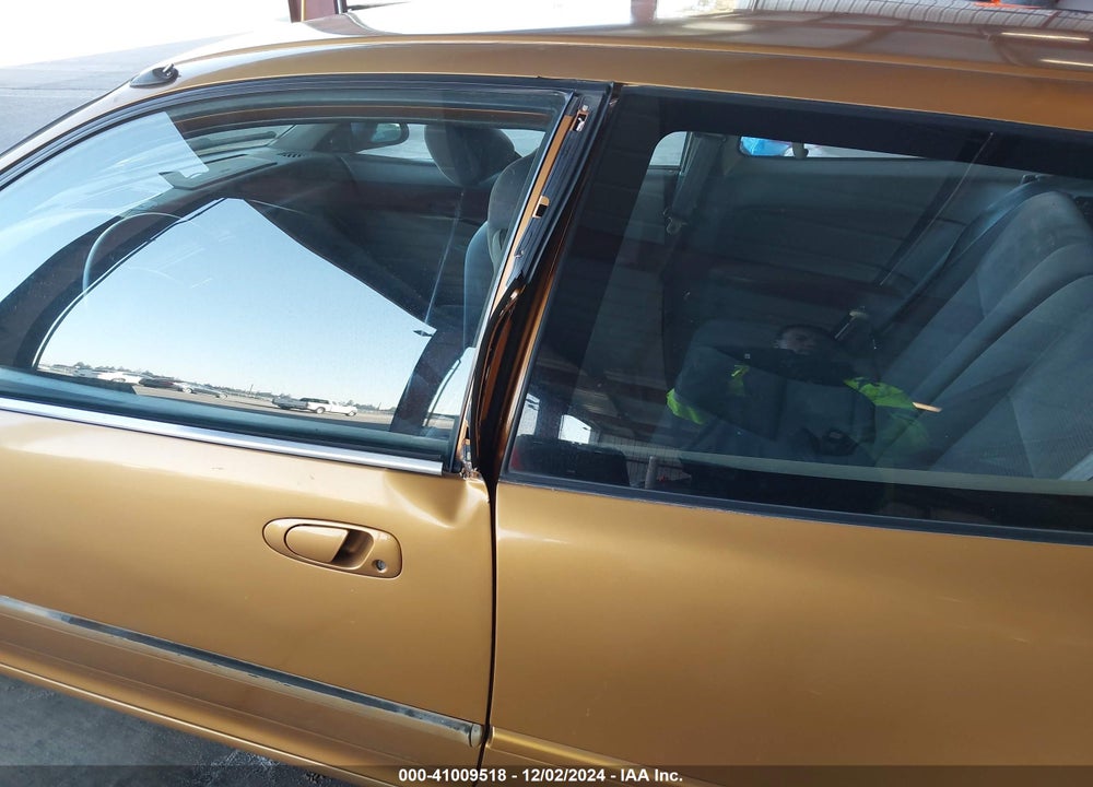 1995 HONDA CIVIC DX VIN: 2HGEH2367SH518472