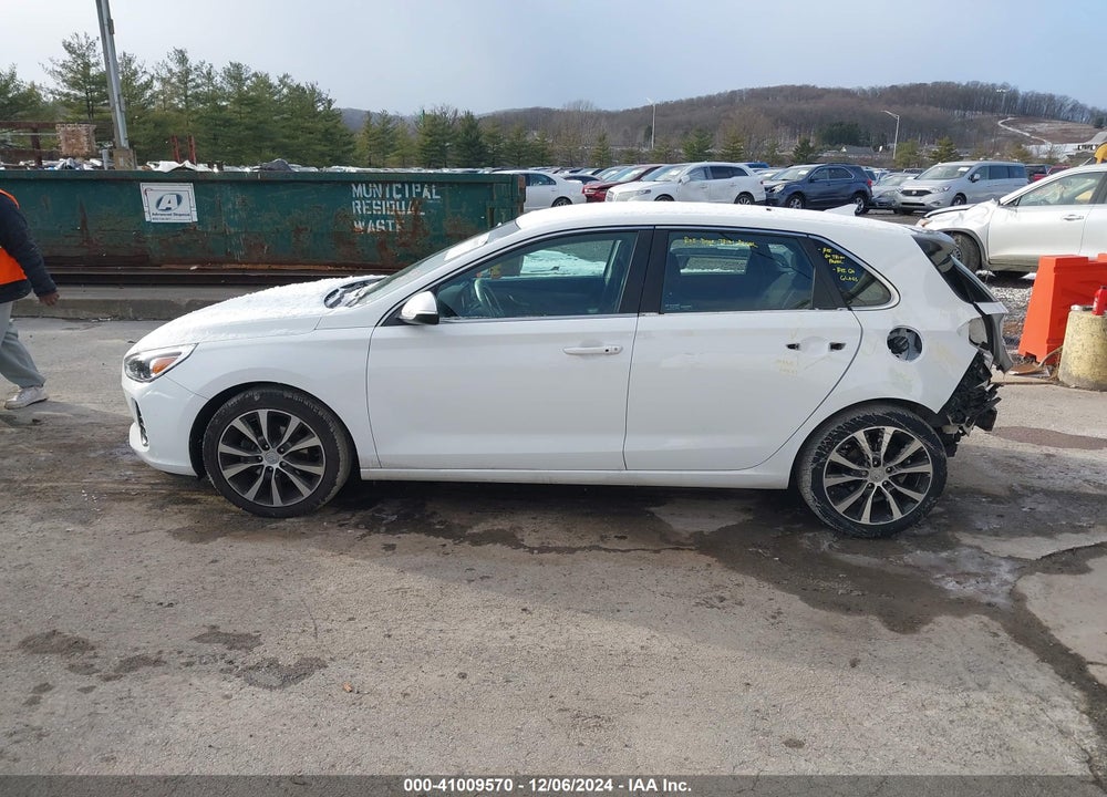 2018 HYUNDAI ELANTRA GT VIN: KMHH35LE7JU069322