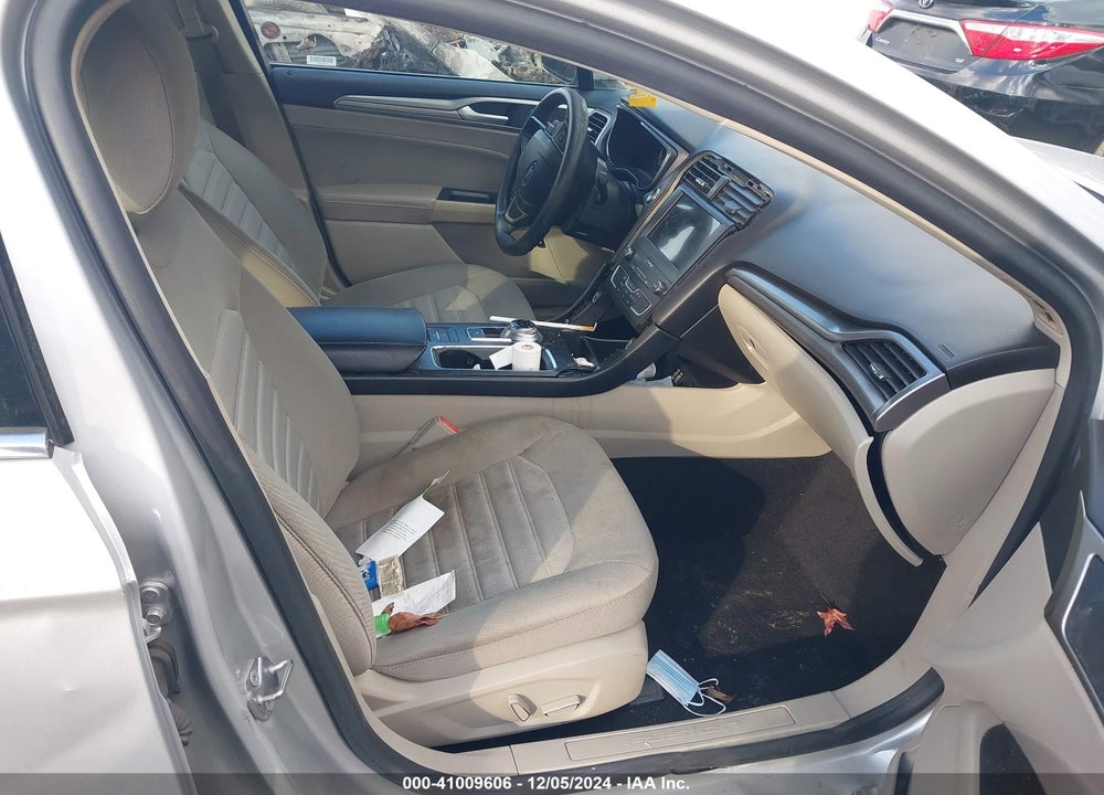 2019 FORD FUSION HYBRID SE VIN: 3FA6P0LU5KR114766