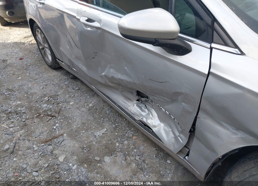 2019 FORD FUSION HYBRID SE VIN: 3FA6P0LU5KR114766