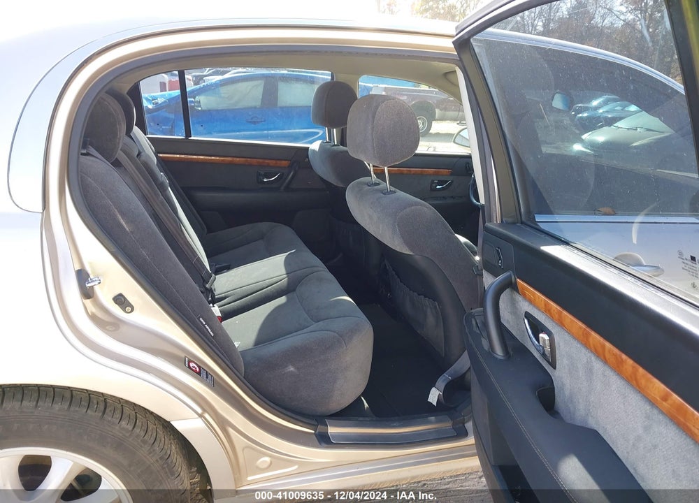 2005 KIA AMANTI VIN: KNALD124455066274