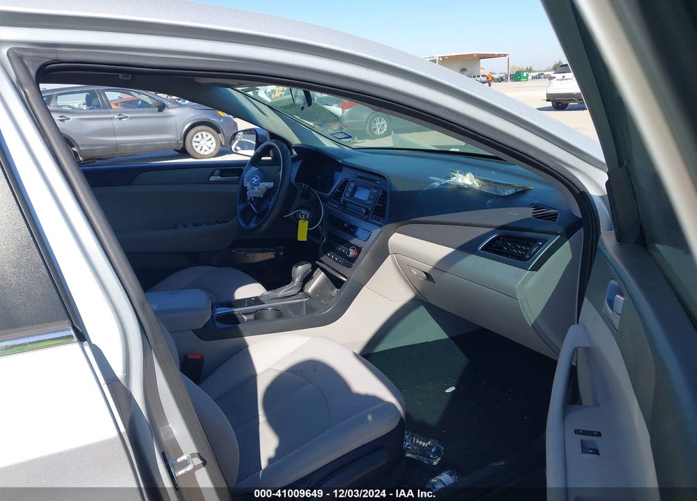 2016 HYUNDAI SONATA VIN: 5NPE24AF7GH406414