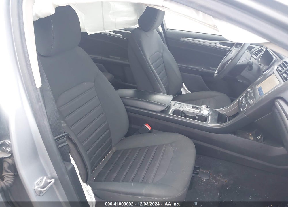2020 FORD FUSION VIN: 3FA6P0HD7LR109949