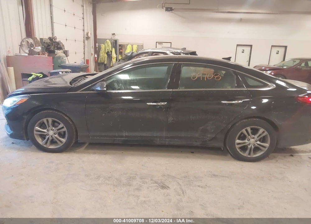 2018 HYUNDAI SONATA VIN: 5NPE34AF7JH611638