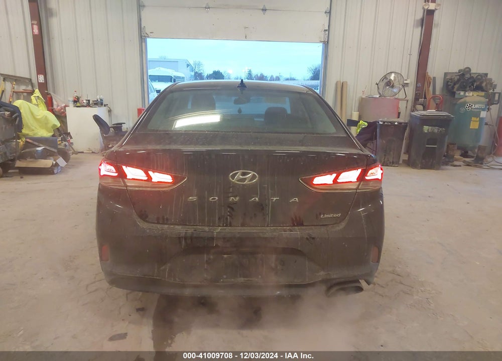 2018 HYUNDAI SONATA VIN: 5NPE34AF7JH611638