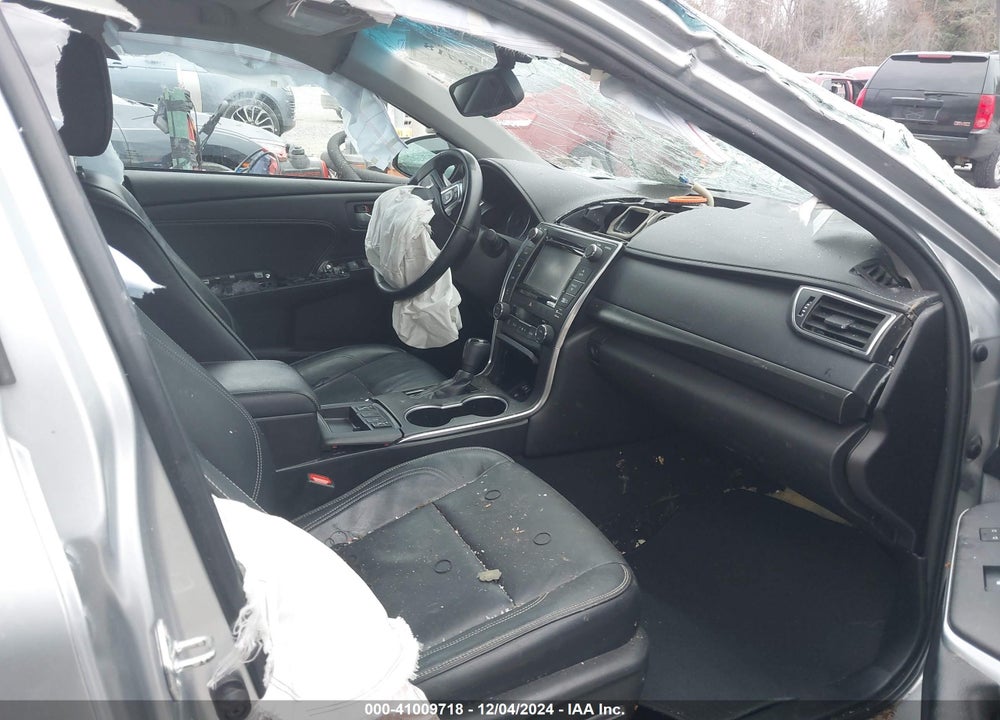 2015 TOYOTA CAMRY HYBRID XLE VIN: 4T1BD1FK5FU171433