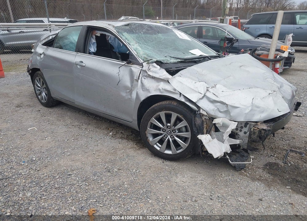 2015 TOYOTA CAMRY HYBRID XLE VIN: 4T1BD1FK5FU171433