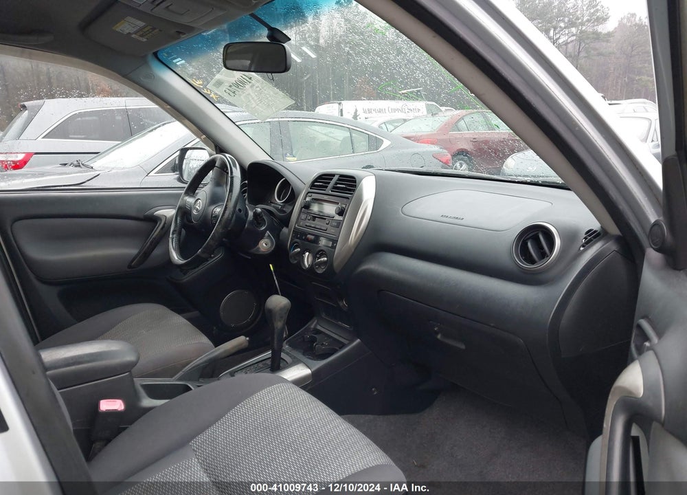 2005 TOYOTA RAV4 VIN: JTEGD20V250069219