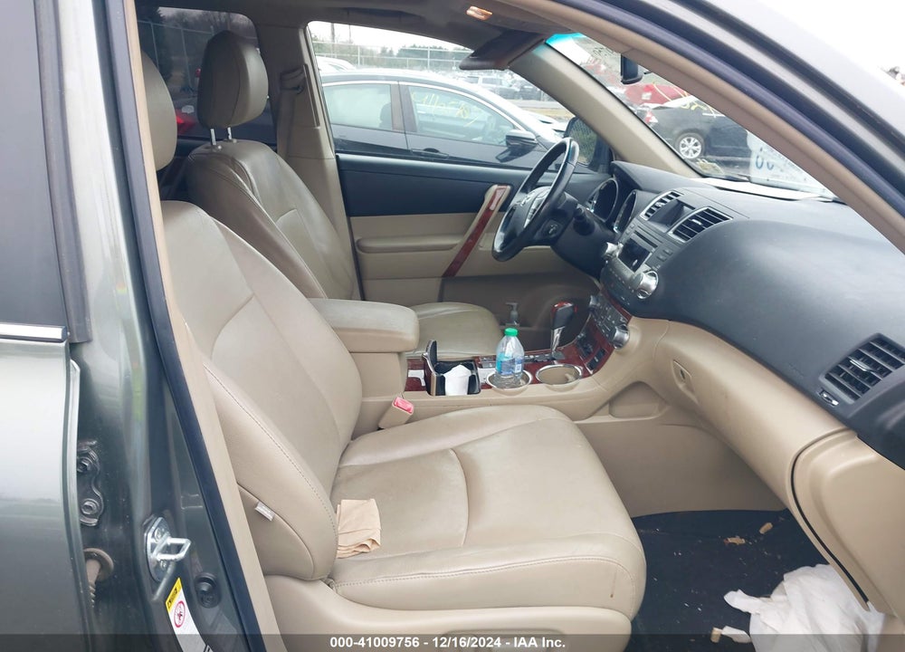 2011 TOYOTA HIGHLANDER LIMITED V6 VIN: 5TDDK3EH5BS081105