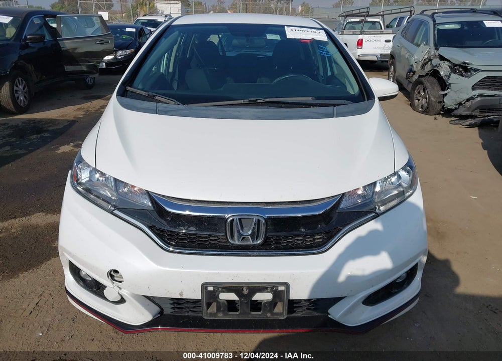 2018 HONDA FIT VIN: 3HGGK5H68JM732665