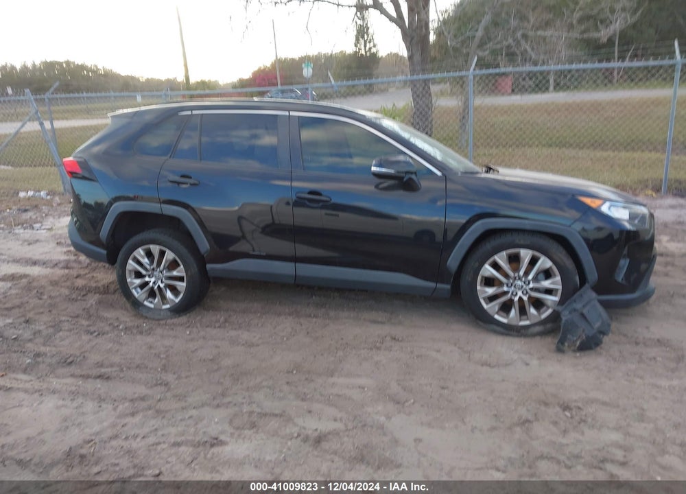2020 TOYOTA RAV4 XLE PREMIUM VIN: JTMC1RFV0LJ020085