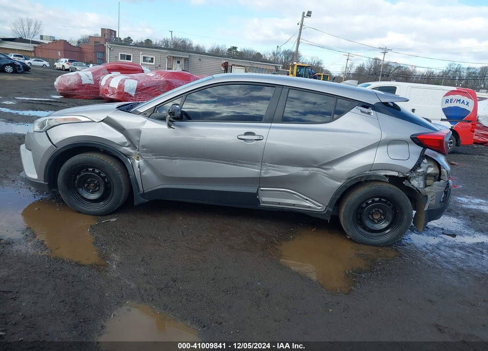2019 TOYOTA C-HR XLE VIN: NMTKHMBX4KR072465