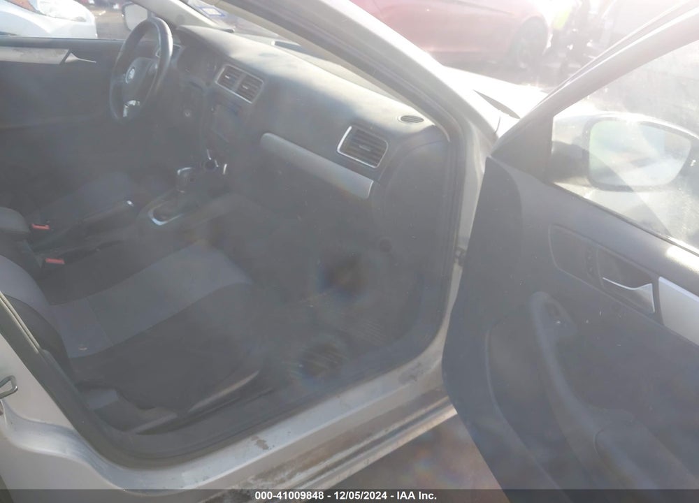 2012 VOLKSWAGEN JETTA TDI VIN: 3VWLL7AJ3CM073575