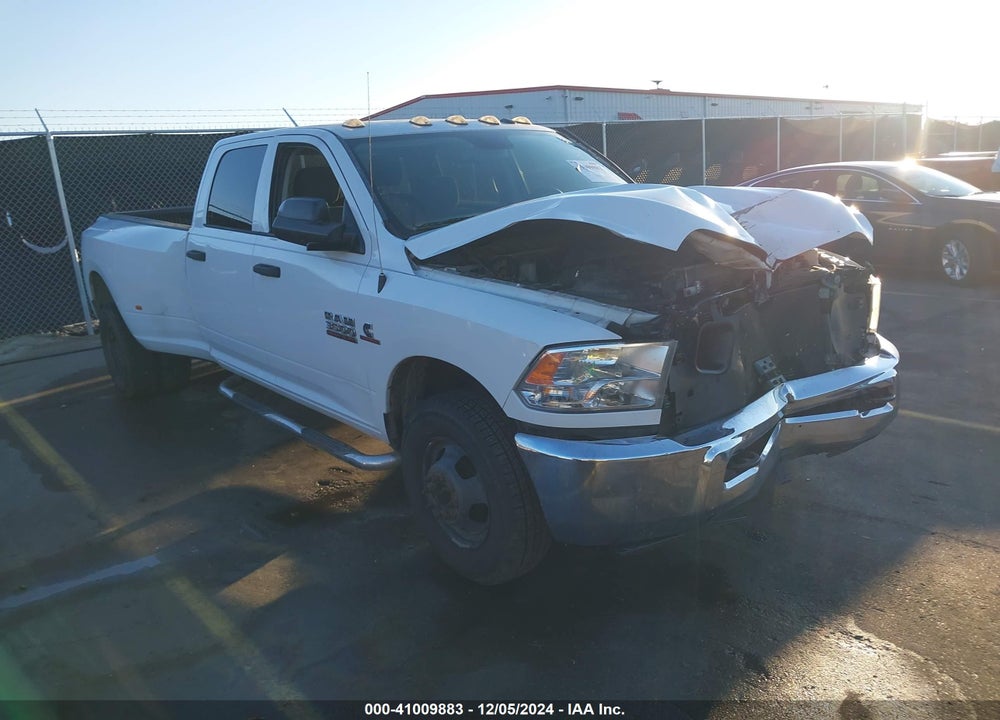 2017 RAM 3500 TRADESMAN  4X2 8' BOX VIN: 3C63RPGL4HG579603