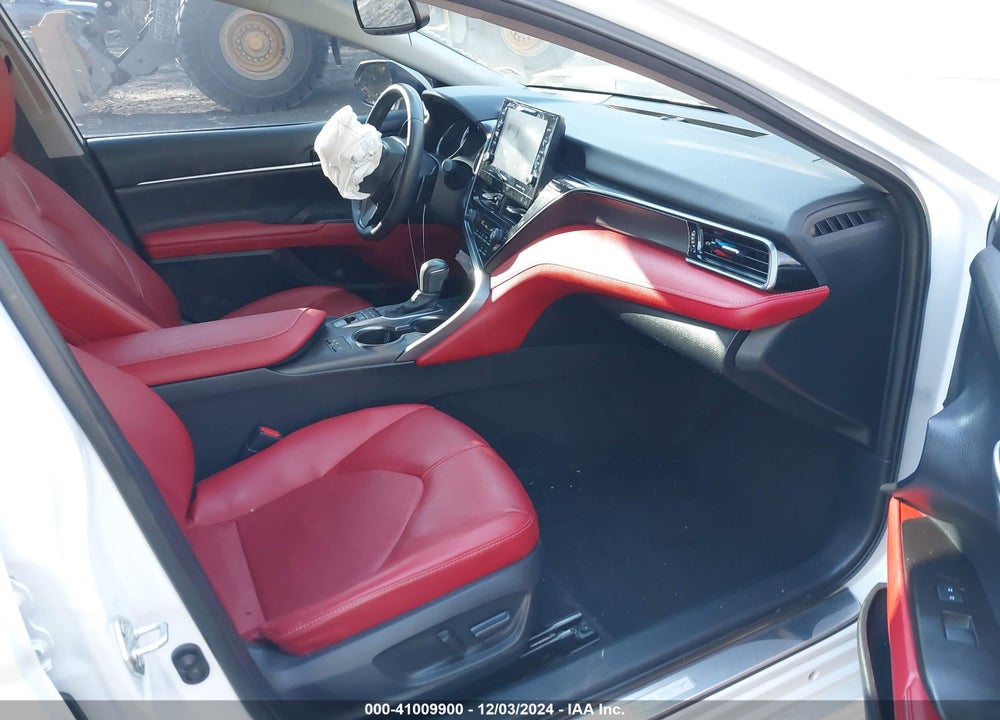 2021 TOYOTA CAMRY VIN: 4T1K31AK8MU560591