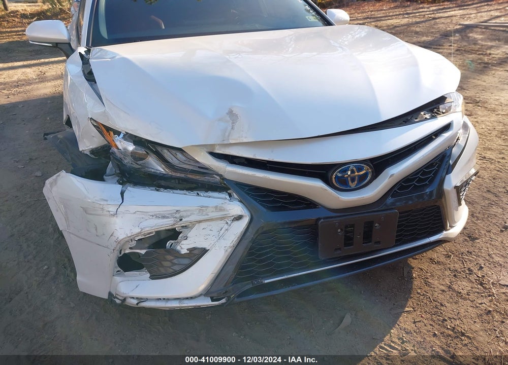 2021 TOYOTA CAMRY VIN: 4T1K31AK8MU560591