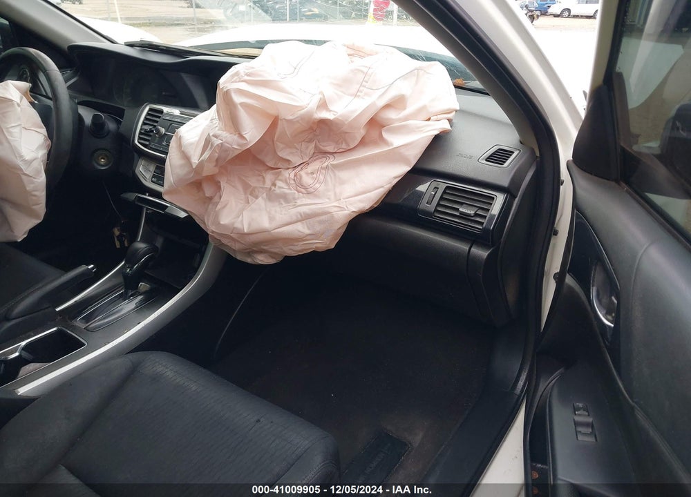 2015 HONDA ACCORD SPORT VIN: 1HGCR2F50FA207090