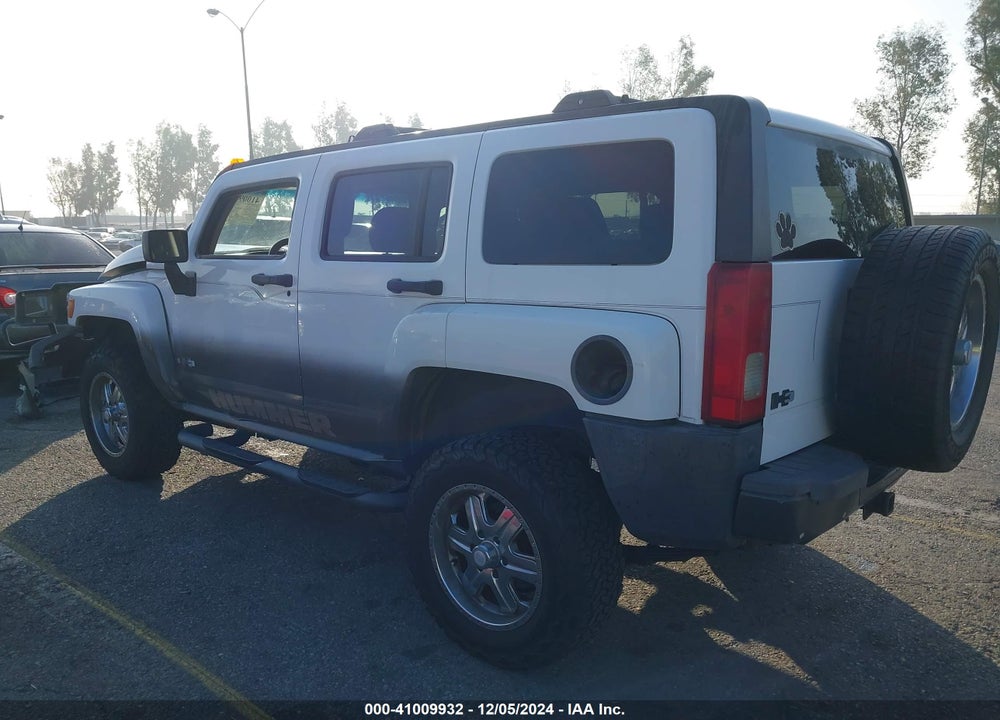 2006 HUMMER H3 SUV VIN: 5GTDN136468109668