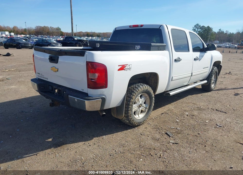 2011 CHEVROLET SILVERADO 1500 LT VIN: 3GCPKSE3XBG186278