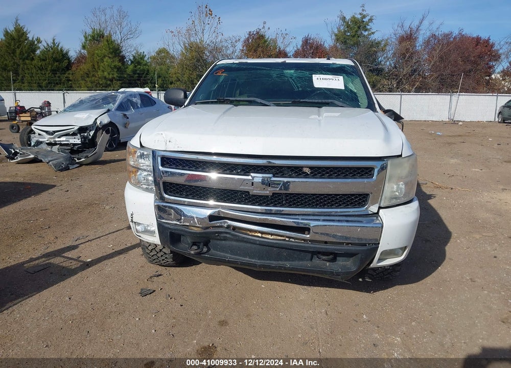 2011 CHEVROLET SILVERADO 1500 LT VIN: 3GCPKSE3XBG186278
