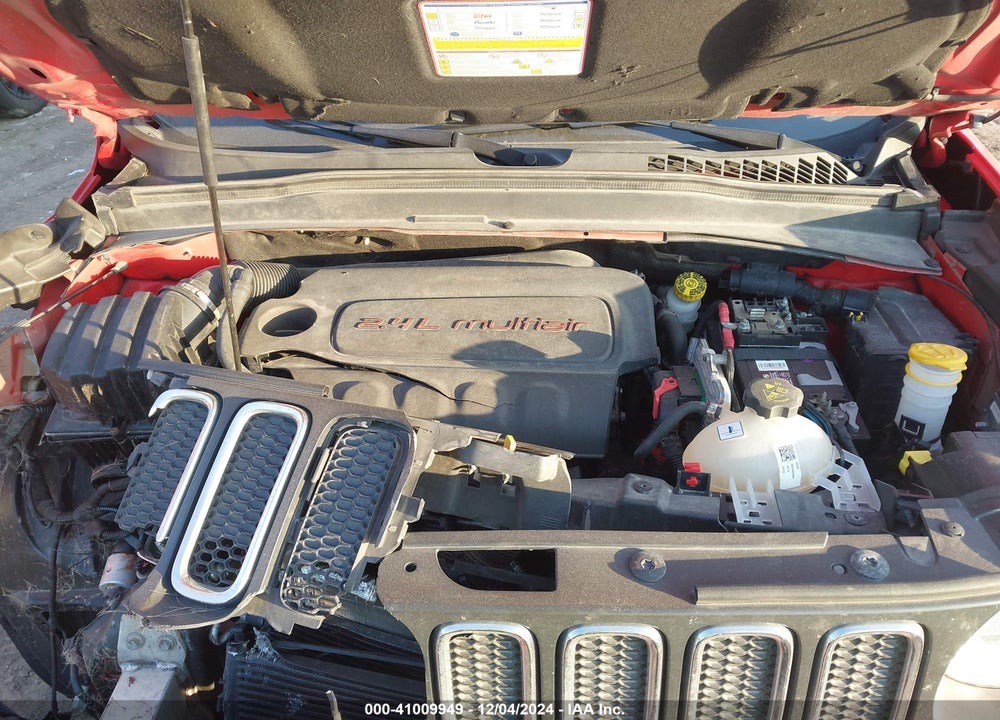 2015 JEEP RENEGADE LATITUDE VIN: ZACCJBBT8FPB29524