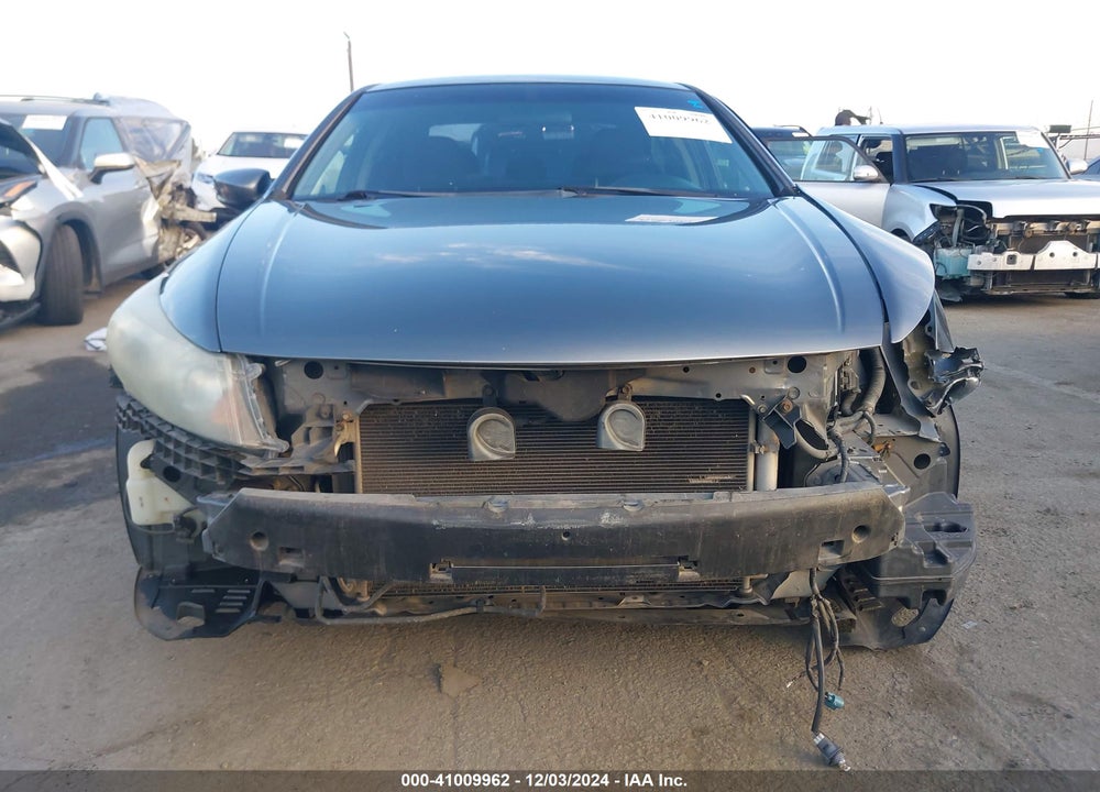 2009 HONDA ACCORD 2.4 LX VIN: 1HGCP26359A175178