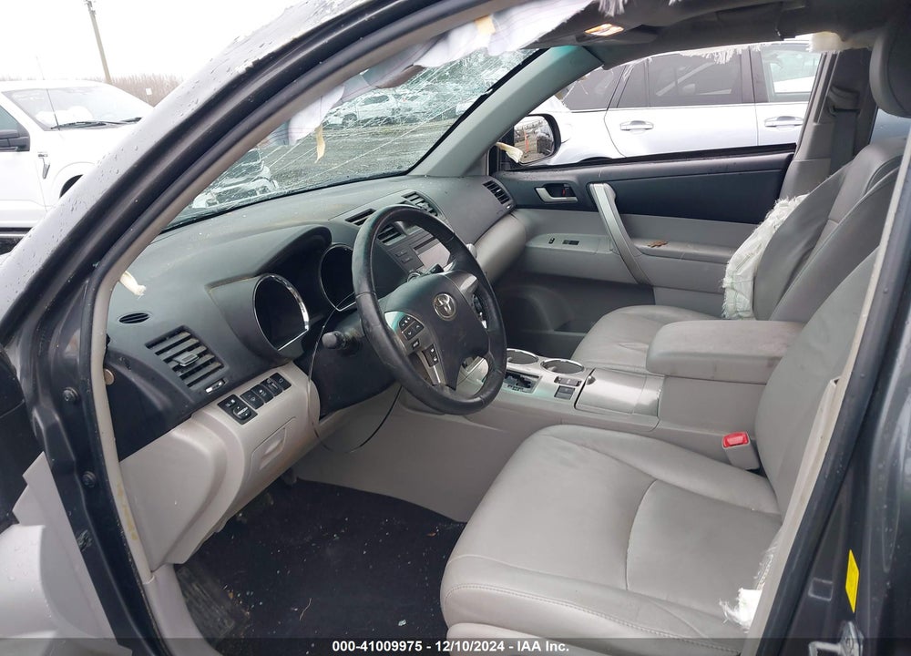 2011 TOYOTA HIGHLANDER VIN: 5TDZK3EH2BS024396