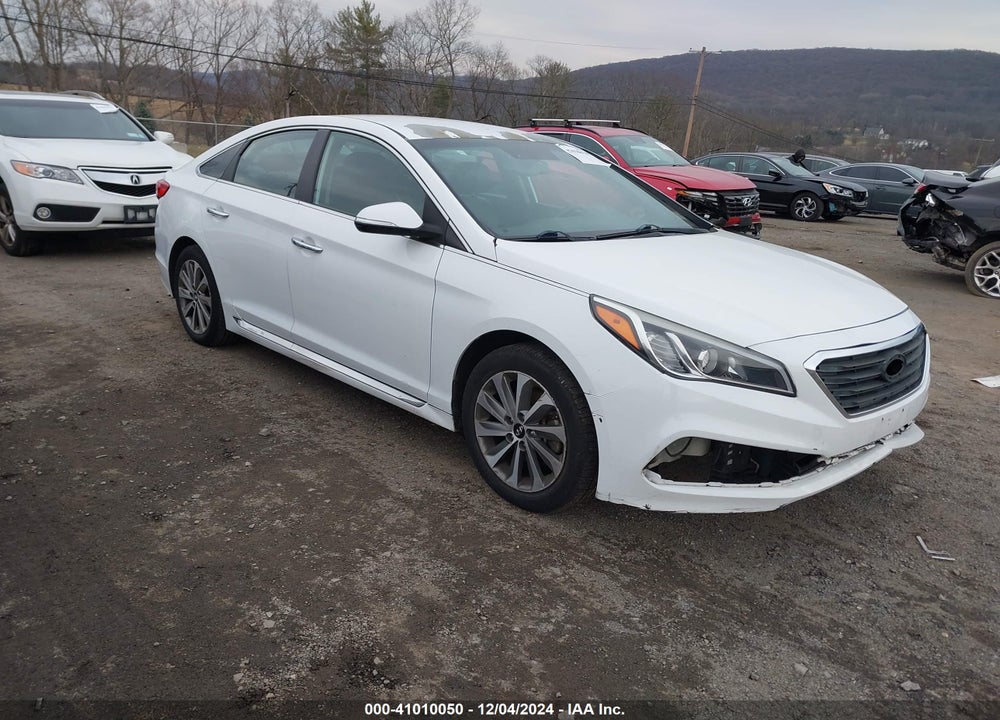 2015 HYUNDAI SONATA SPORT VIN: 5NPE34AF5FH075313