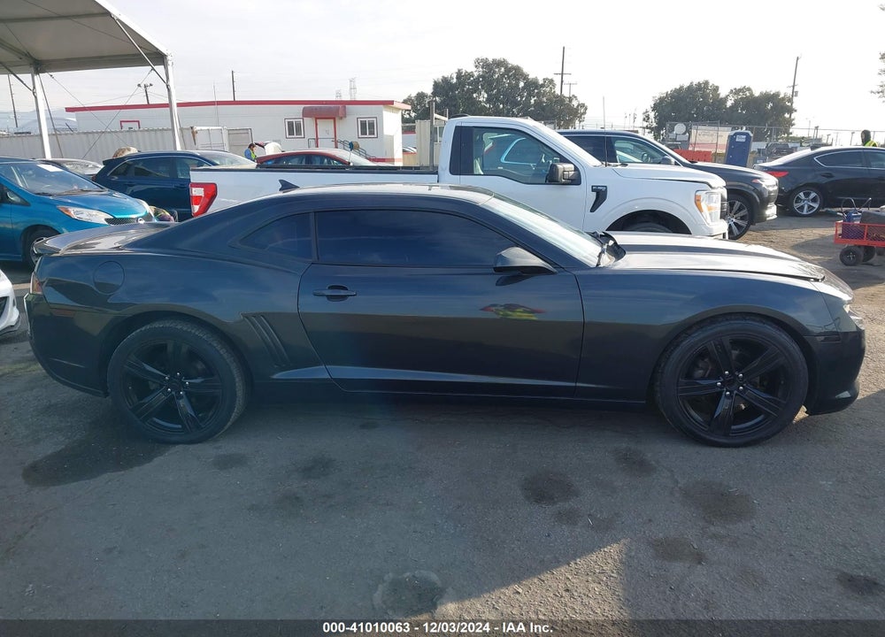 2015 CHEVROLET CAMARO 2LS VIN: 2G1FB1E30F9161033