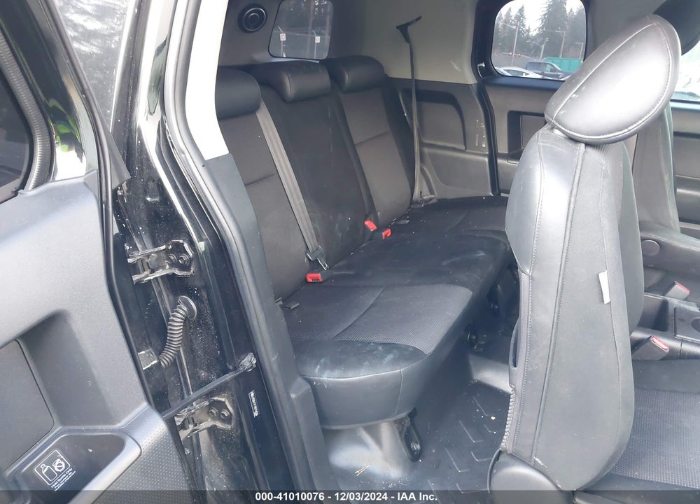2008 TOYOTA FJ CRUISER VIN: JTEBU11F780104062