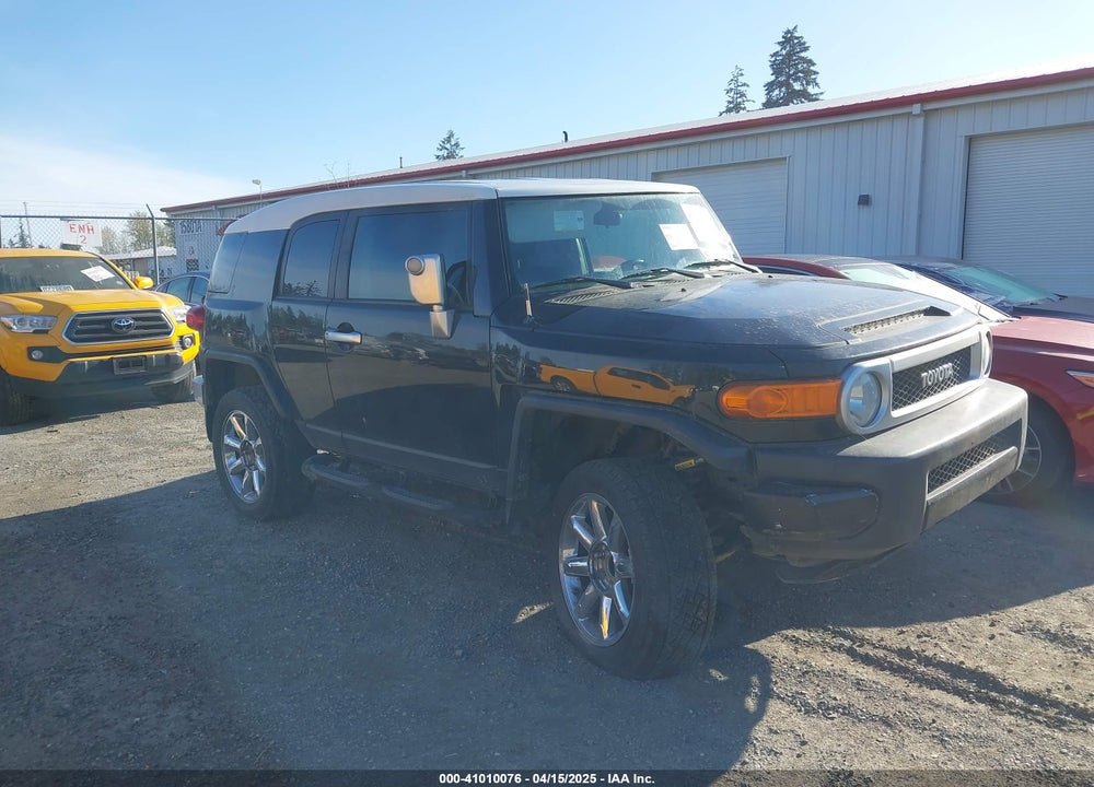 2008 TOYOTA FJ CRUISER VIN: JTEBU11F780104062