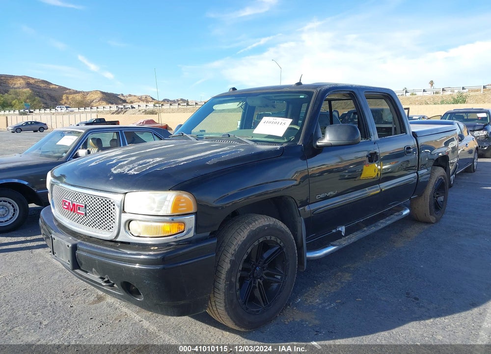 2005 GMC SIERRA 1500 DENALI VIN: 2GTEK63N651372738