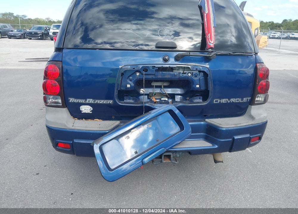 2003 CHEVROLET TRAILBLAZER LS VIN: 1GNDS13S932303017