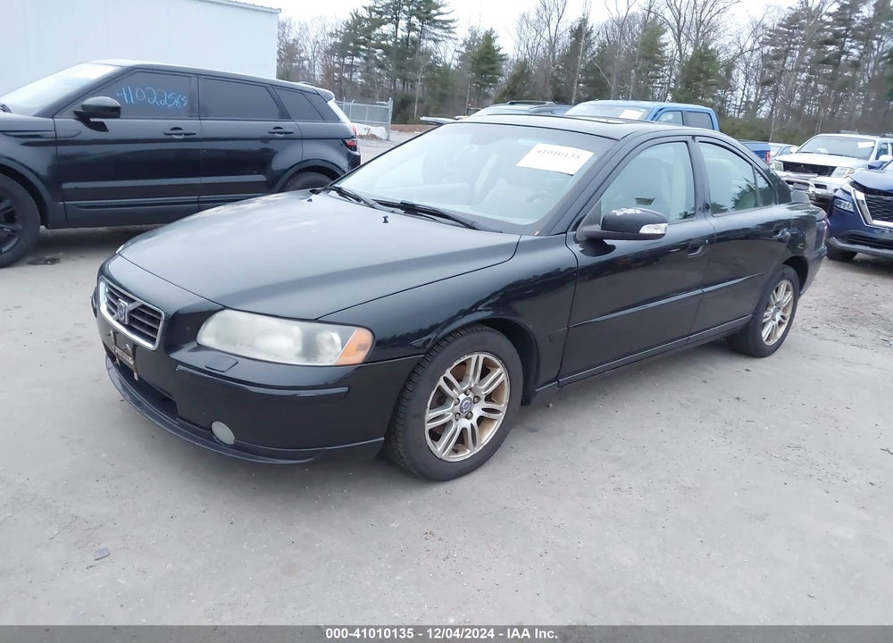 2008 VOLVO S60 2.5T VIN: YV1RH592582688332