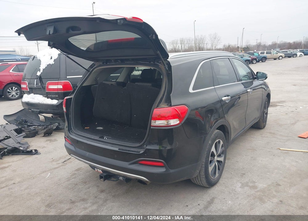 2017 KIA SORENTO 3.3L EX VIN: 5XYPH4A50HG319462