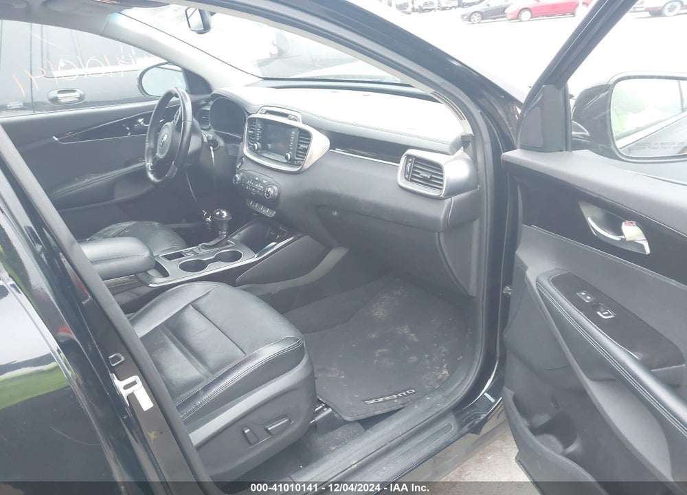 2017 KIA SORENTO 3.3L EX VIN: 5XYPH4A50HG319462