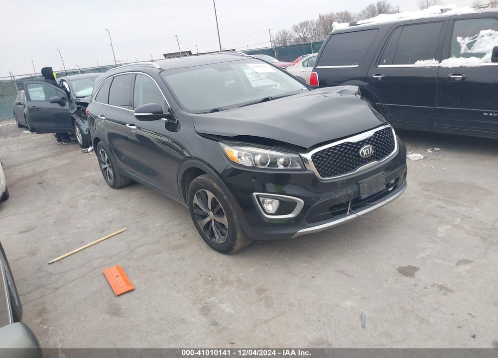 2017 KIA SORENTO 3.3L EX VIN: 5XYPH4A50HG319462