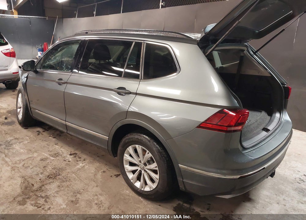 2018 VOLKSWAGEN TIGUAN 2.0T SE/2.0T SEL VIN: 3VV2B7AX1JM113625