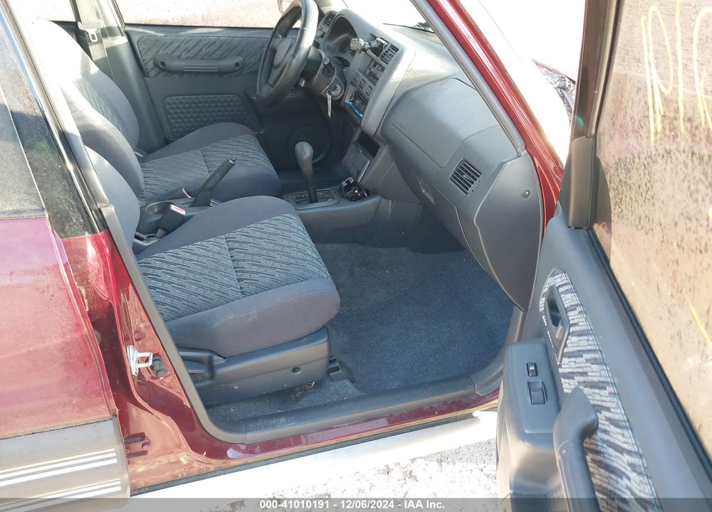 1999 TOYOTA RAV4 VIN: JT3GP10V6X7051133
