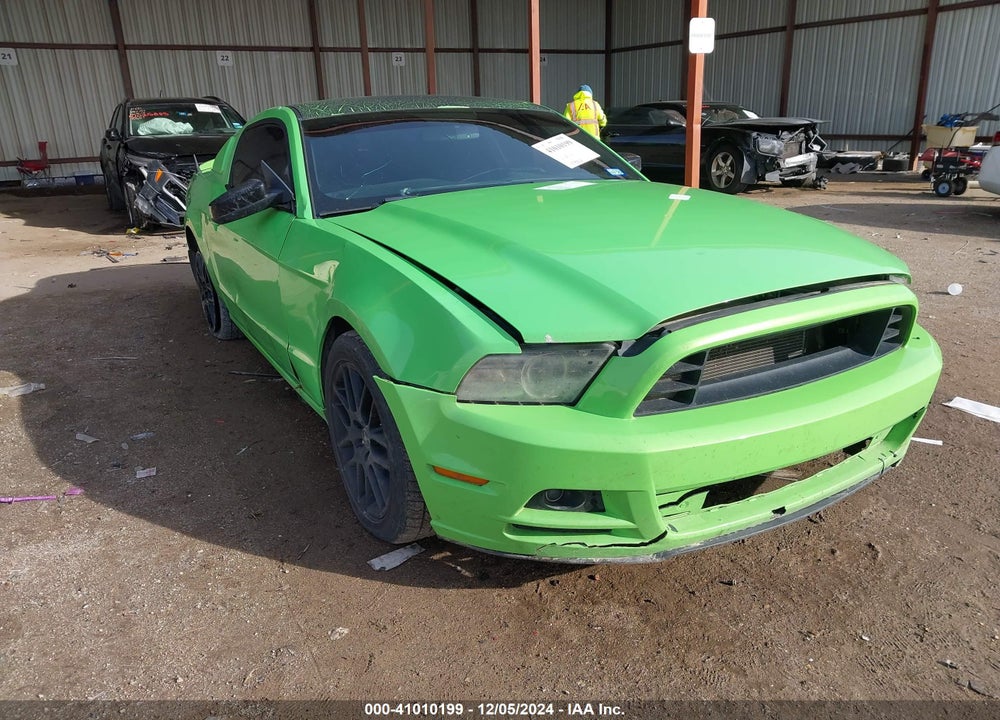 2014 FORD MUSTANG V6 VIN: 1ZVBP8AM7E5237290