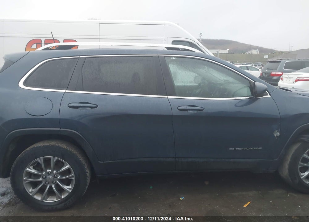 2019 JEEP CHEROKEE LATITUDE PLUS 4X4 VIN: 1C4PJMLB2KD477752