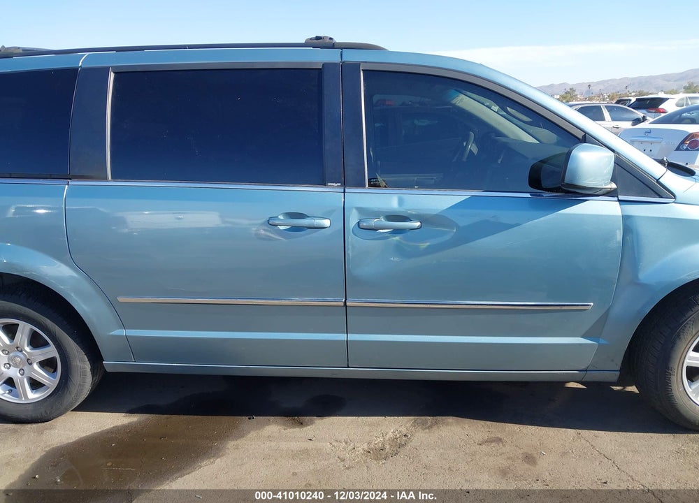 2010 CHRYSLER TOWN & COUNTRY TOURING VIN: 2A4RR5D17AR495666