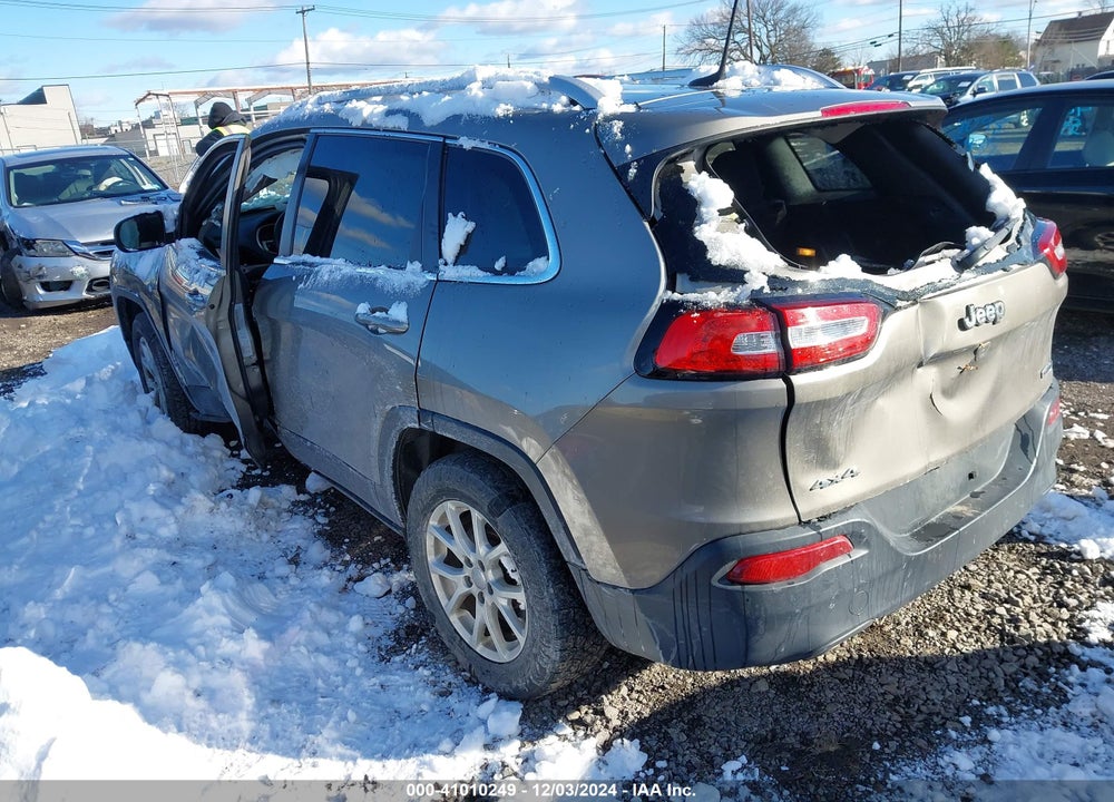 2017 JEEP CHEROKEE LATITUDE 4X4 VIN: 1C4PJMCB1HW589830