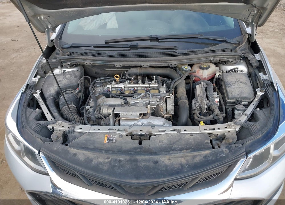 2019 CHEVROLET CRUZE LS VIN: 1G1BC5SM7K7148257