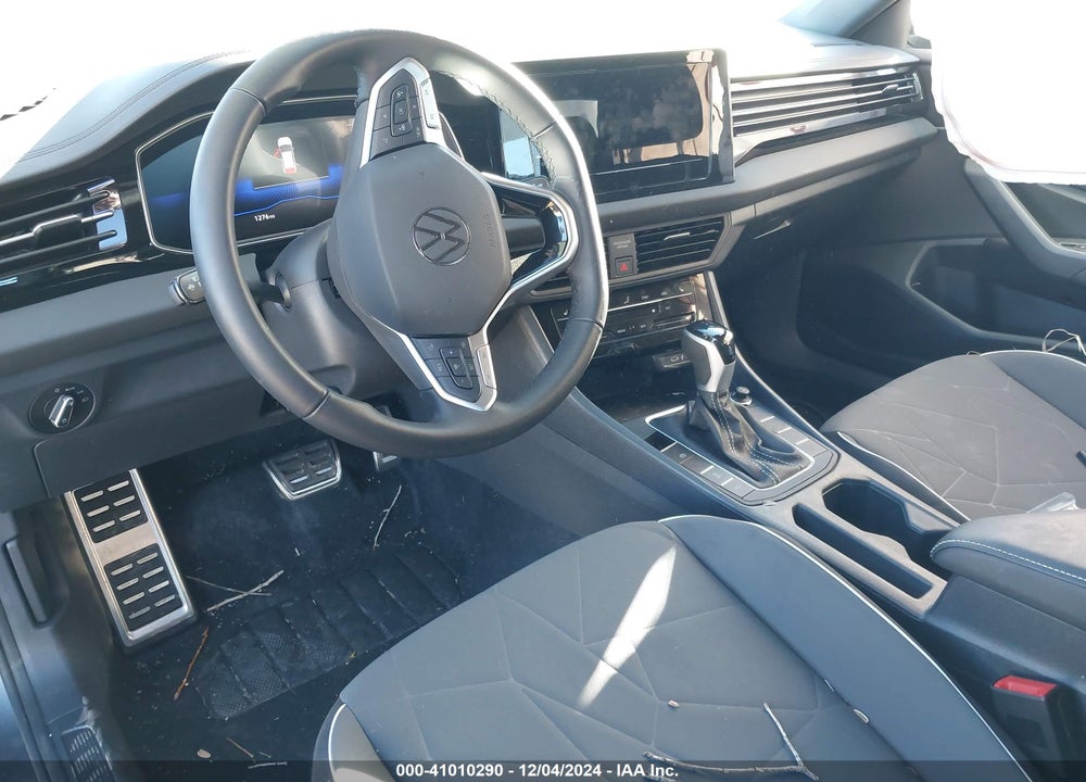 2025 VOLKSWAGEN JETTA 1.5T SPORT VIN: 3VWBX7BU0SM008531