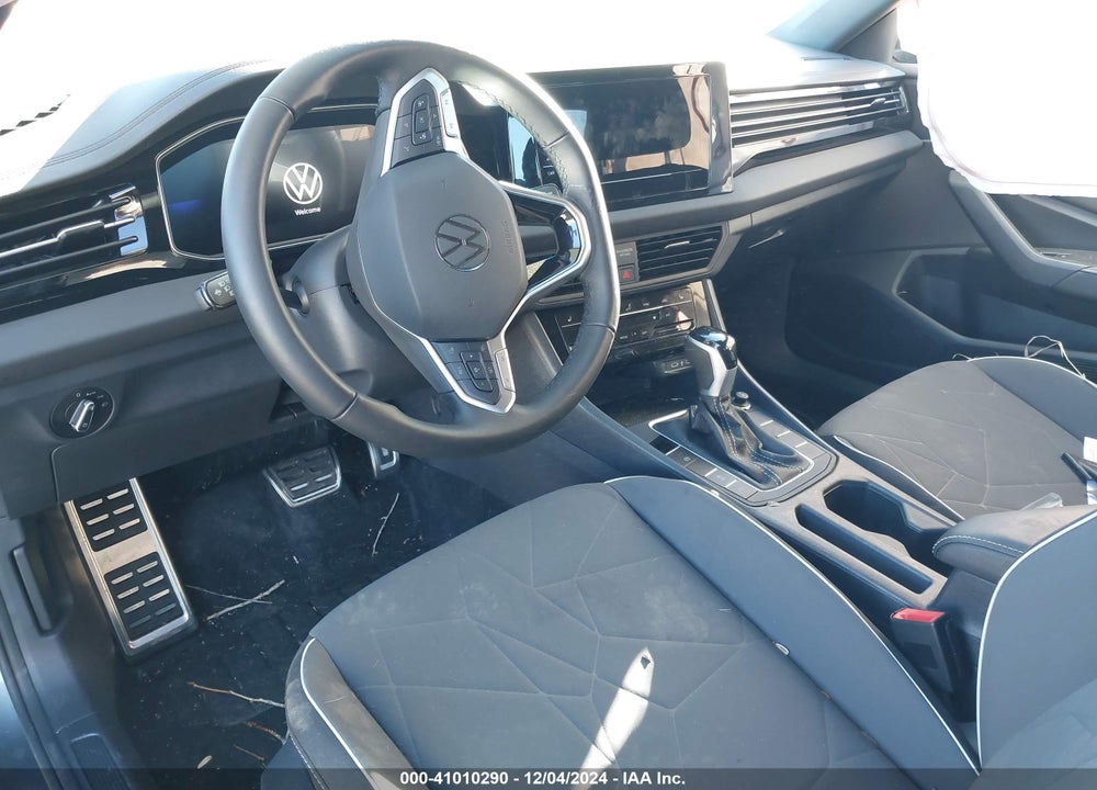 2025 VOLKSWAGEN JETTA 1.5T SPORT VIN: 3VWBX7BU0SM008531