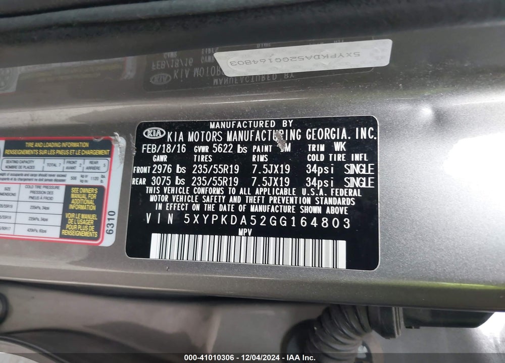 2016 KIA SORENTO 3.3L SX VIN: 5XYPKDA52GG164803
